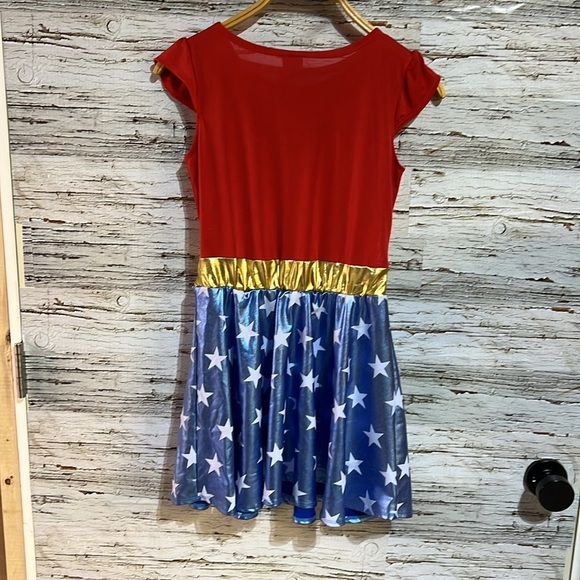 DC Comics Wonder  Woman dress size medium kids - Picture 7 of 7